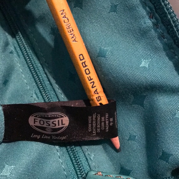 Fossil Teal Green Leather Messenger/ Crossbody Bag - Picture 15 of 16